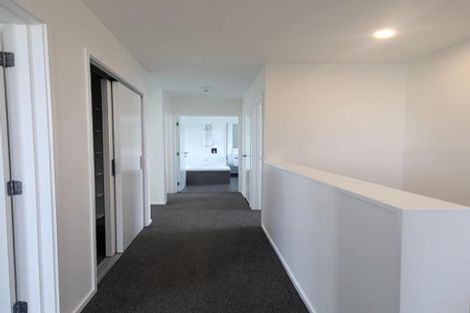 Photo of property in 34 Cessna Crescent, Mangere, Auckland, 2022