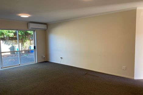 Photo of property in 10 Westvale Avenue, Ranui, Auckland, 0612