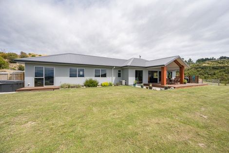 Photo of property in 32 Mahoe Close, Upper Moutere, 7173