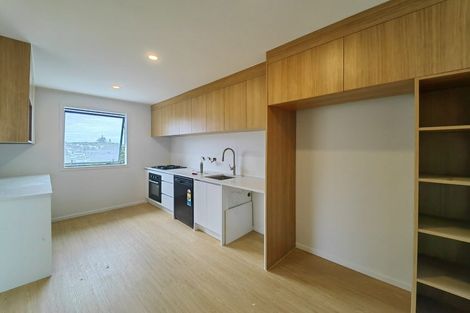 Photo of property in 11 Cypress Place, Sunnynook, Auckland, 0620