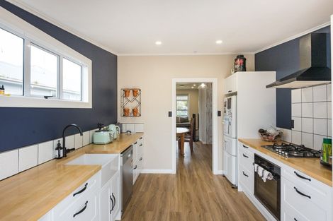 Photo of property in 19 Carlisle Street, Milson, Palmerston North, 4414