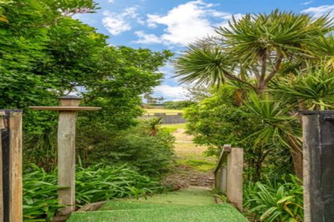 Photo of property in 1/16 Oleander, Farm Cove, Auckland, 2012