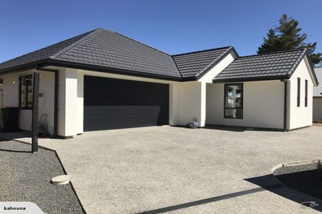 Photo of property in 61 Montebello Avenue, Stoke, Nelson, 7011