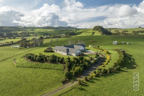 Photo of property in 1242 State Highway 16, Waimauku, 0883