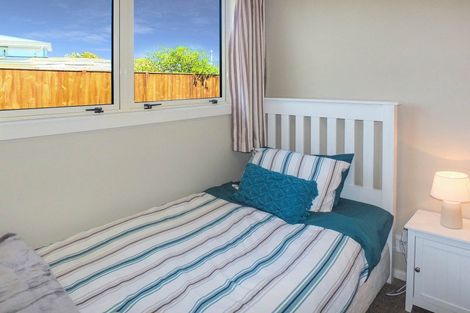 Photo of property in 1 Andresen Street, Foxton Beach, Foxton, 4815