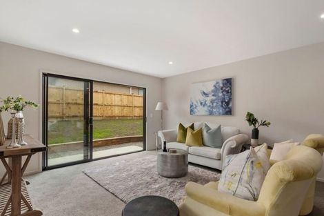Photo of property in 7 Blatina Drive, Kumeu, 0810