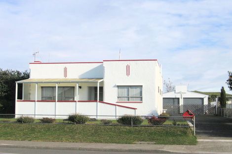 Photo of property in 703 Grove Road, Mayfair, Hastings, 4122