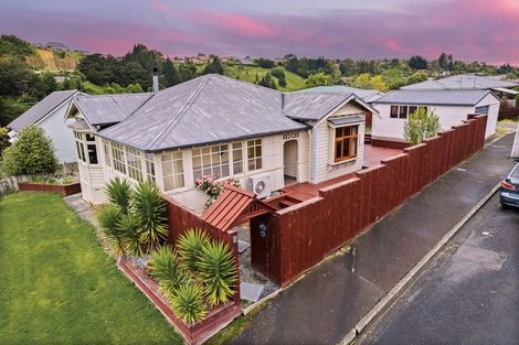 Photo of property in 1 Marshall Street, Bradford, Dunedin, 9011