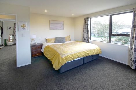 Photo of property in 1 Gammack Drive, Halswell, Christchurch, 8025