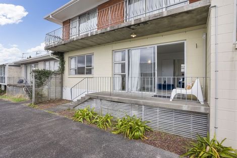Photo of property in 2/34 Watea Road, Sandringham, Auckland, 1025