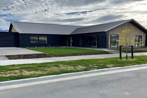 Photo of property in 69 Shepherd Road, Jacks Point, Queenstown, 9371