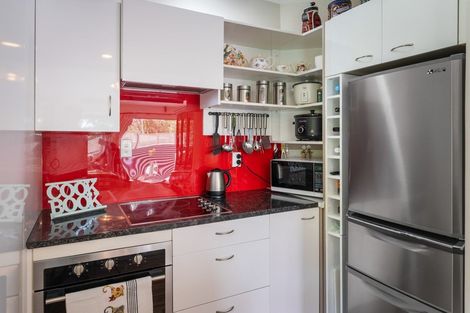 Photo of property in 108 Pinehaven Road, Pinehaven, Upper Hutt, 5019