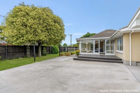 Photo of property in 1 Sevenoaks Drive, Bryndwr, Christchurch, 8053