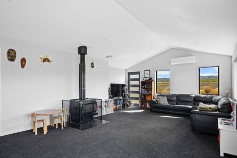 Photo of property in 27 Lapins Way, Waikerikeri, Alexandra, 9391
