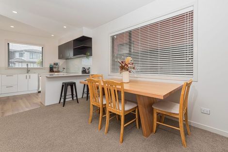 Photo of property in 56 Jane Maree Road, Kumeu, 0810