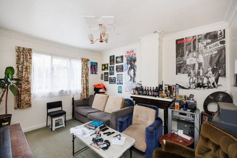 Photo of property in 28-30 Rawhiti Avenue, Palmerston North, 4410