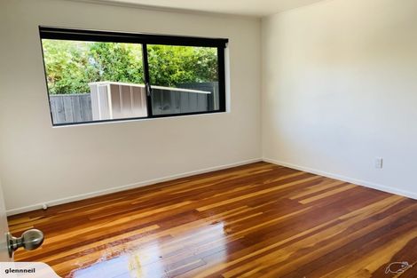 Photo of property in 52 Kirby Street, Glendene, Auckland, 0602