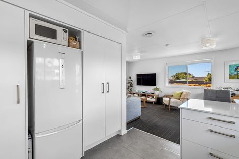 Photo of property in 117b Ngatai Road, Otumoetai, Tauranga, 3110