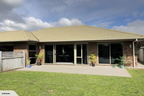 Photo of property in 2 Sophies Way, Papamoa Beach, Papamoa, 3118