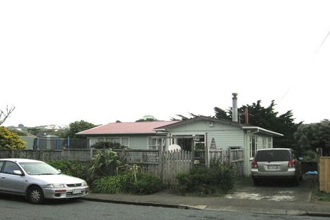 Photo of property in 29 Oswald Crescent, Paparangi, Wellington, 6037