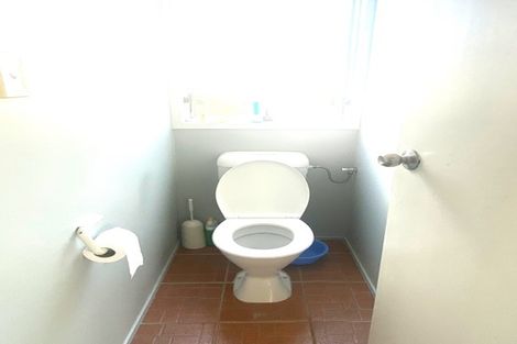 Photo of property in 2 Damson Place, Bucklands Beach, Auckland, 2012