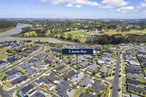 Photo of property in 5 Jessie Rise, Riverhead, 0820