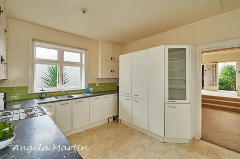 Photo of property in 34 Shamrock Street, Takaro, Palmerston North, 4412