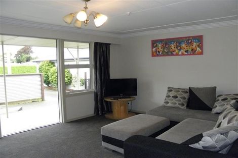 Photo of property in 63 Albert Street, Winton, 9720