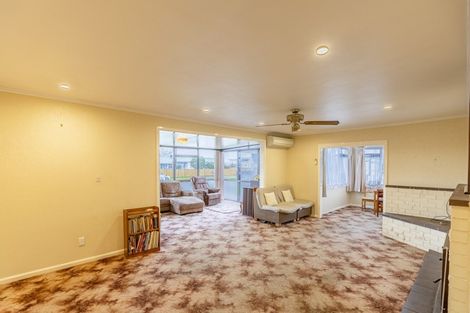 Photo of property in 21 Wycliffe Street, Onekawa, Napier, 4110