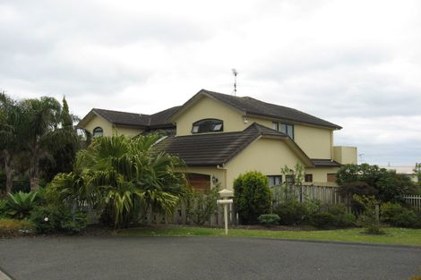 Photo of property in 35 Mariner Drive, Gulf Harbour, Whangaparaoa, 0930