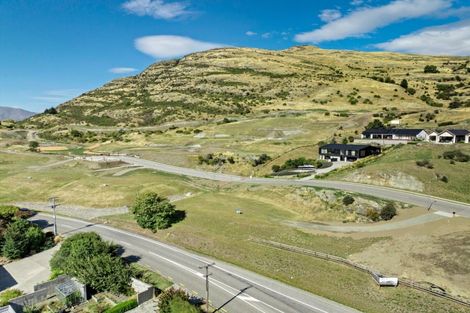 Photo of property in 3 Spring Hill Road, Kelvin Heights, Queenstown, 9300