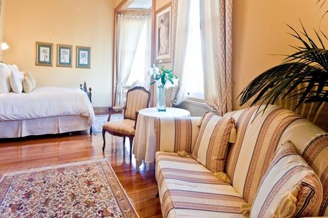 Photo of property in Mchardy Homestead, 11 Bracken Street, Hospital Hill, Napier, 4110