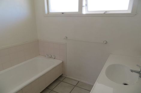 Photo of property in 1/16 Bradbury Road, Botany Downs, Auckland, 2010