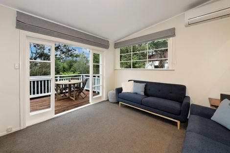 Photo of property in 95 Takahe Road, Titirangi, Auckland, 0604