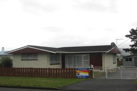 Photo of property in 24 Taverner Street, Carterton, 5713