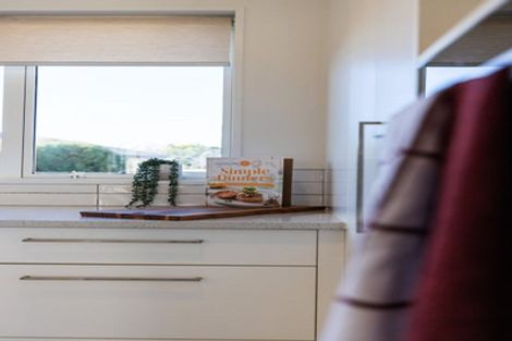 Photo of property in 4 Kilkivan Lane, Broomfield, Christchurch, 8042