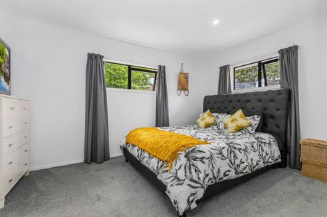 Photo of property in 54 Titoki Street, Te Atatu Peninsula, Auckland, 0610