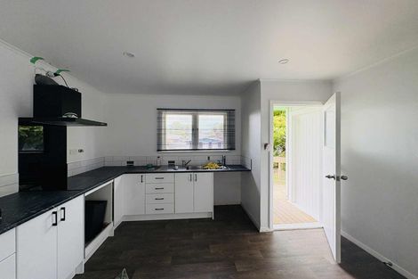 Photo of property in 17 Buick Crescent, Awapuni, Palmerston North, 4412