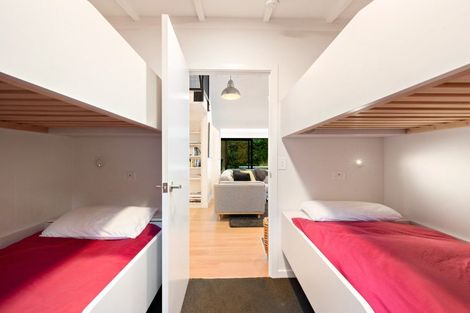 Photo of property in 24 Wiltshire Street, Arrowtown, 9302