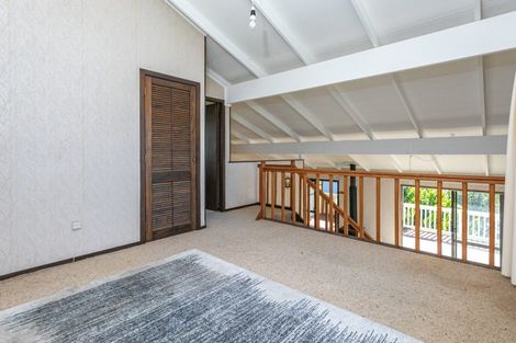 Photo of property in 104 Titiro Place, Onemana, Whangamata, 3691