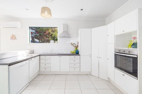 Photo of property in 158 Shaw Avenue, New Brighton, Christchurch, 8083