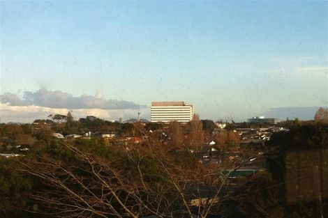 Photo of property in 20 Dallinghoe Crescent, Milford, Auckland, 0620