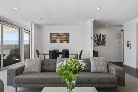 Photo of property in 20/225 Lake Terrace, Waipahihi, Taupo, 3330