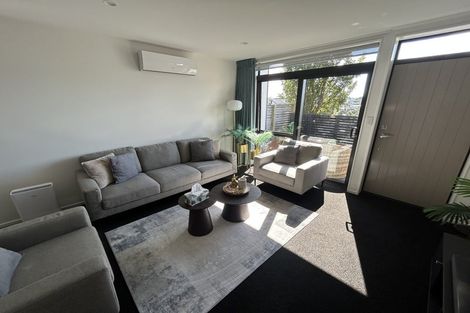 Photo of property in 5/15 Chivalry Road, Glenfield, Auckland, 0629