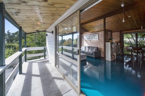 Photo of property in 40 Omata Road, Marfell, New Plymouth, 4310