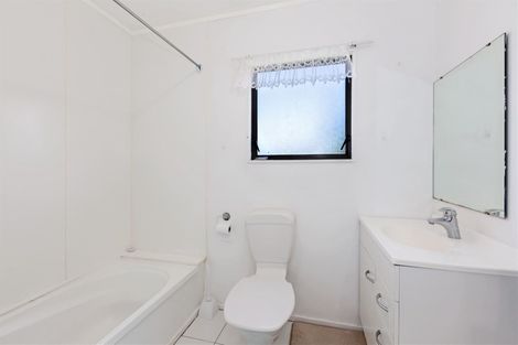 Photo of property in 8 Morere Street, Titahi Bay, Porirua, 5022