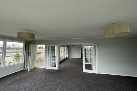 Photo of property in 15 Gray Avenue, Paraparaumu Beach, Paraparaumu, 5032