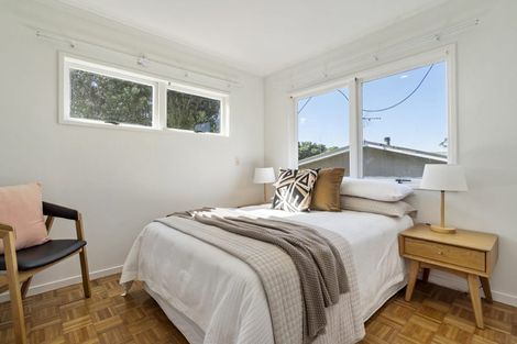 Photo of property in 10 Brunton Place, Glenfield, Auckland, 0629