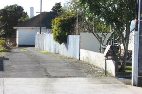 Photo of property in 25a Karaka Street, Merrilands, New Plymouth, 4312