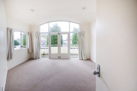 Photo of property in 5 Balcairn Place, Terrace End, Palmerston North, 4410